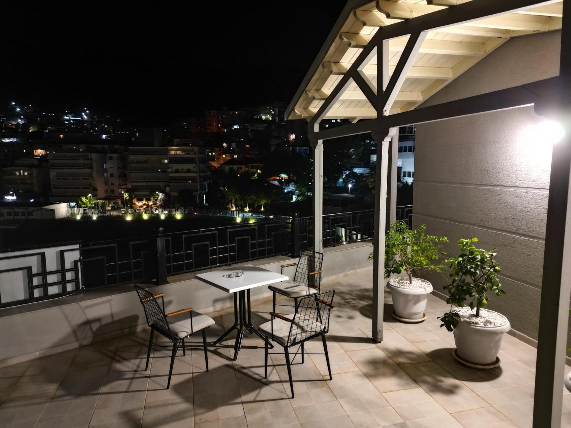 Rs Skendo Apartments Gjirokastër Exterior foto